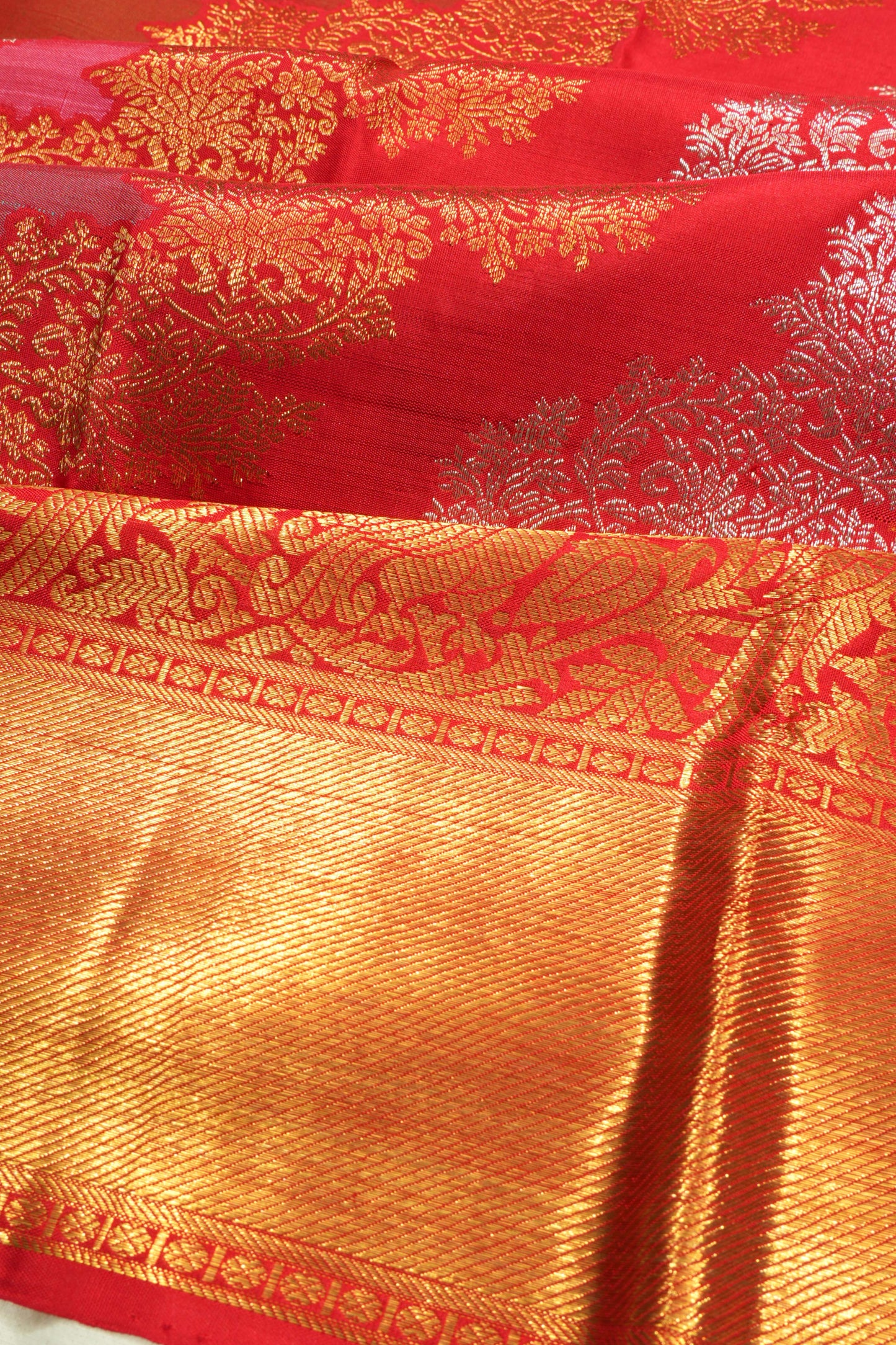 Kanchipuram Silk Leheriya Jaal Rangkat Red Saree