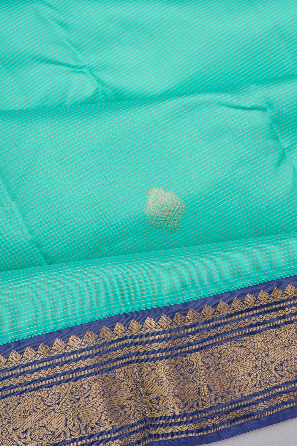 Kanchipuram Silk Horizontal Lines And Butta Sea Green Saree