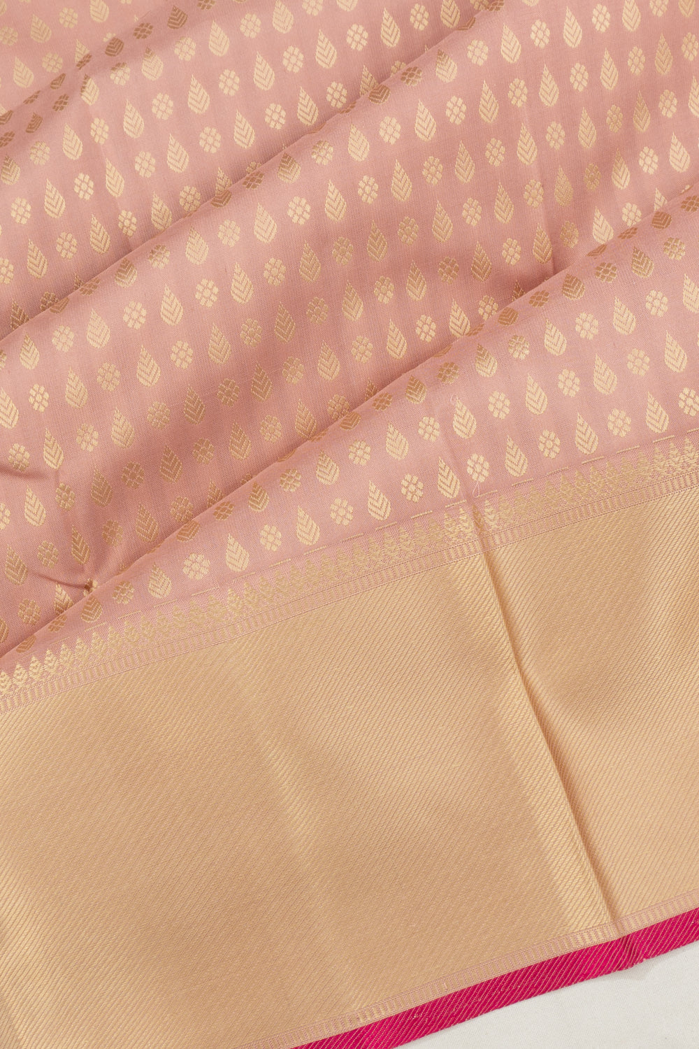 Classic Thread Kanchipuram Silk Brocade Peach Saree